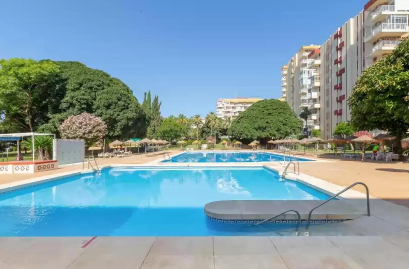 Iris 15 - 24H Reception - 2 Bedrooms Benalmadena 0*,  Spain